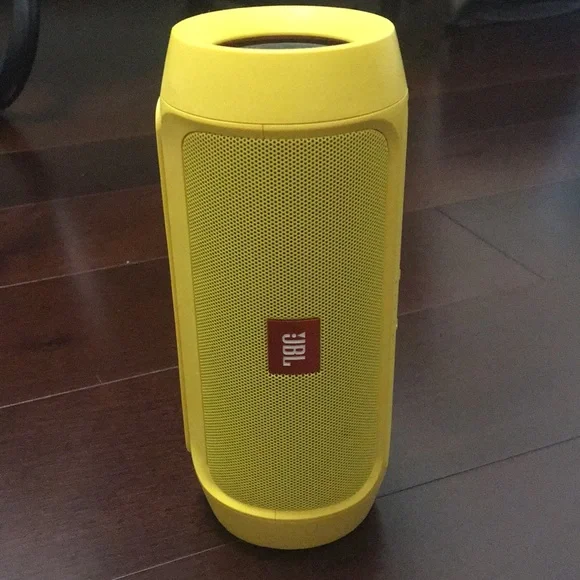 Used stereo - Picture 1 of 3